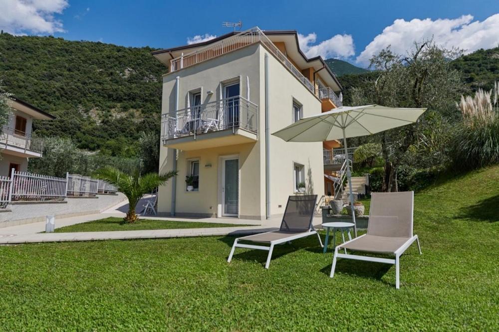 La Pervinca Apartments Malcesine Exterior photo