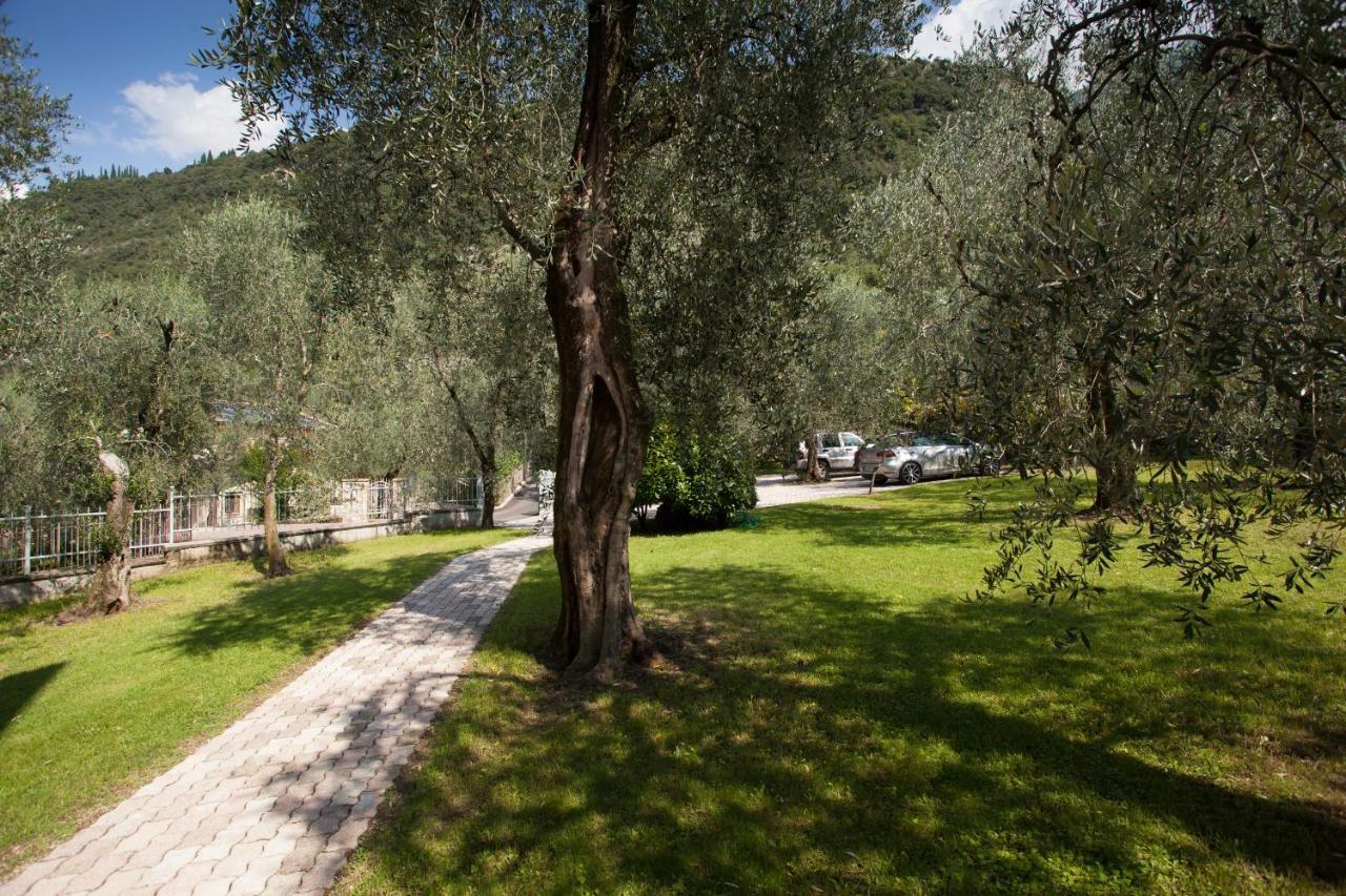 La Pervinca Apartments Malcesine Exterior photo